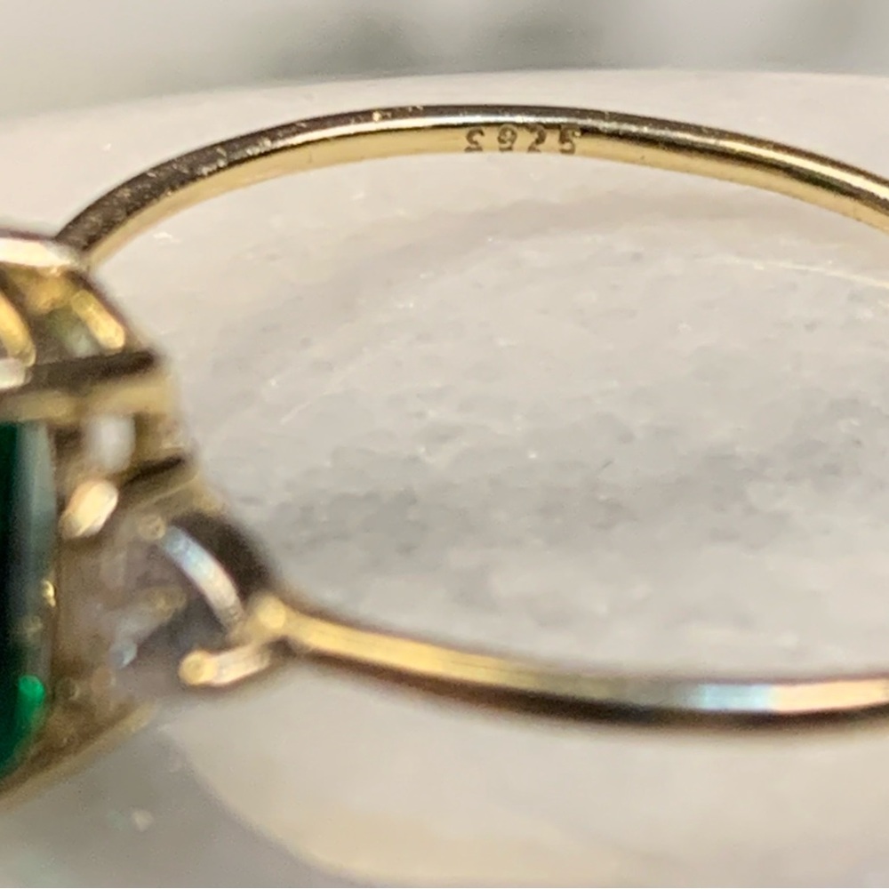 Sterling Silver 14k plated Green Cubic Zirconia Ring Size 7 - Picture 4 of 5